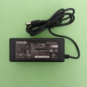 آداپتور سوئیچینگ رومیزی 15V-4A توشیبا با کیفیت بسیار بالا